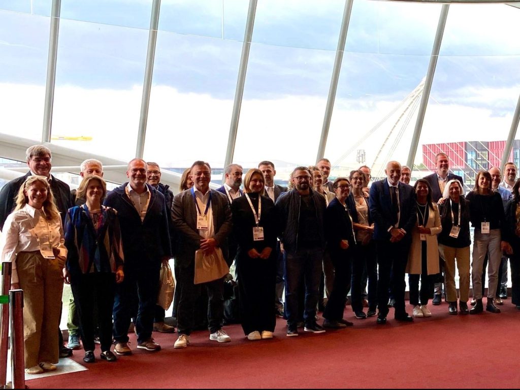 I membri dell'Assemblea di Housing Europe